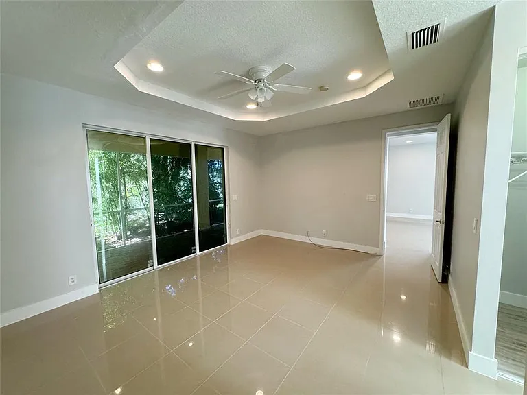 236 Belle Grove Ln — Photo 11