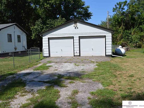 2nd image of 5218 N 11th St E