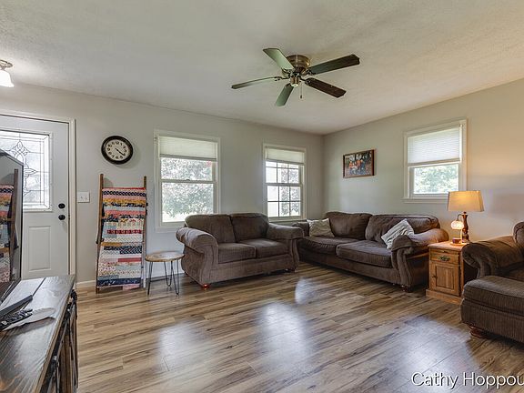 3rd image of 8152 Murphy Rd