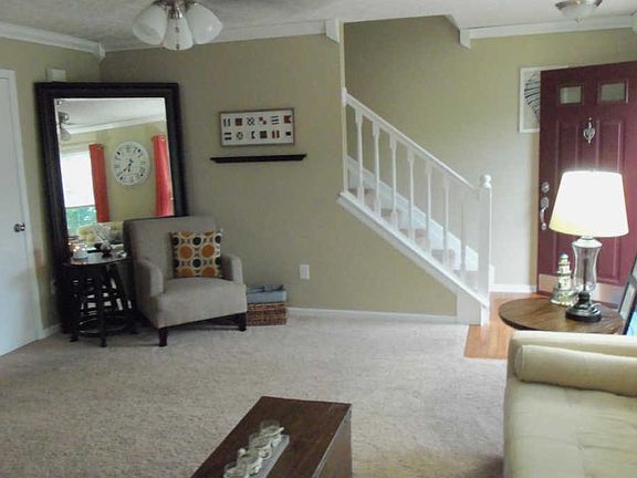 4th image of 5805 Sharets Dr