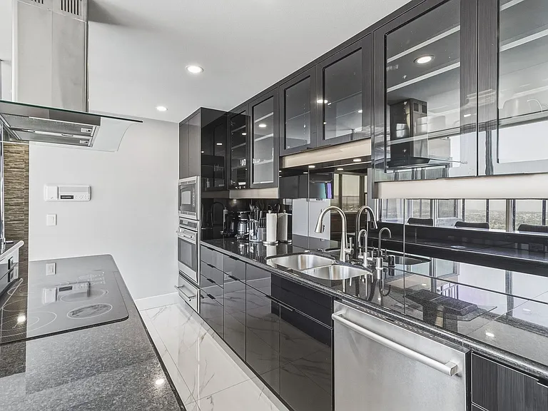 3111 Bel Air Dr #28H — Photo 5
