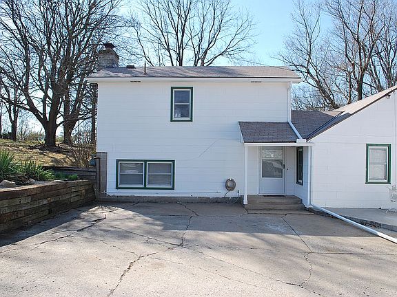 3rd image of 8204 E 79th St
