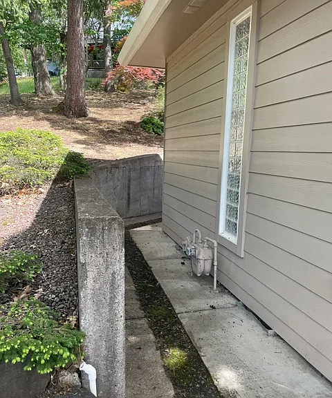 2709 Hallmark Ln — Photo 24