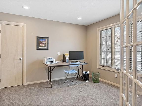 4th image of 5175 Crofton Ave