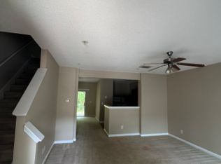 1762 Broad River Rd, College Park, GA 30349