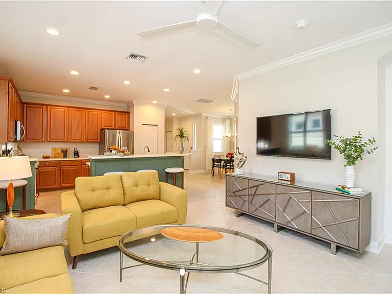 1912 Tarpon Bay Dr N — Photo 12