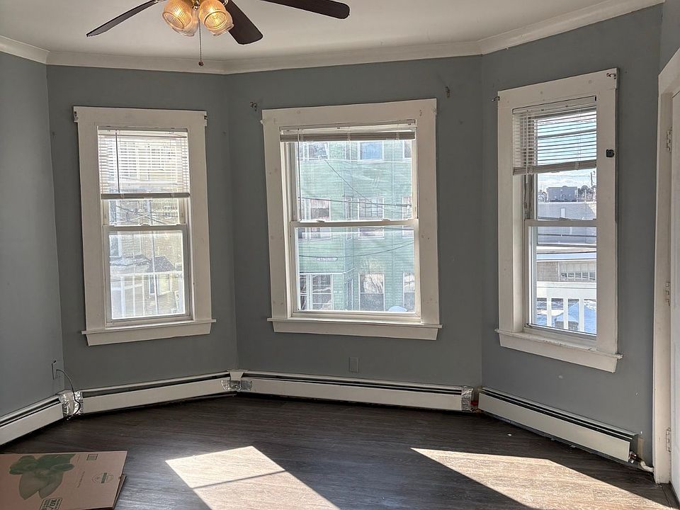 1st image of 56 Eaton St #2