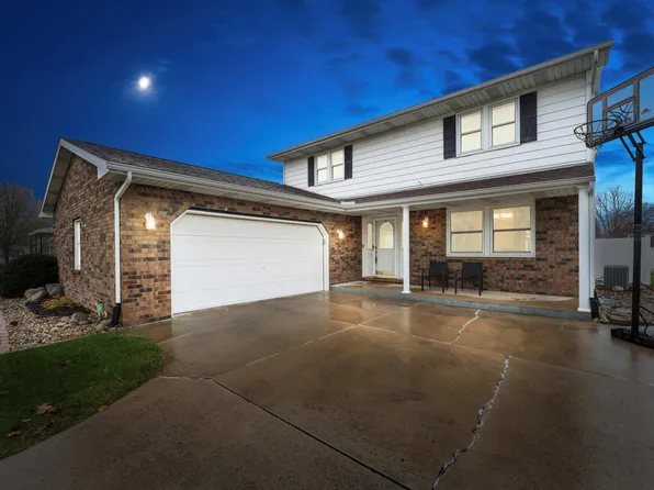 616 W 15th St, Mishawaka, IN 46544