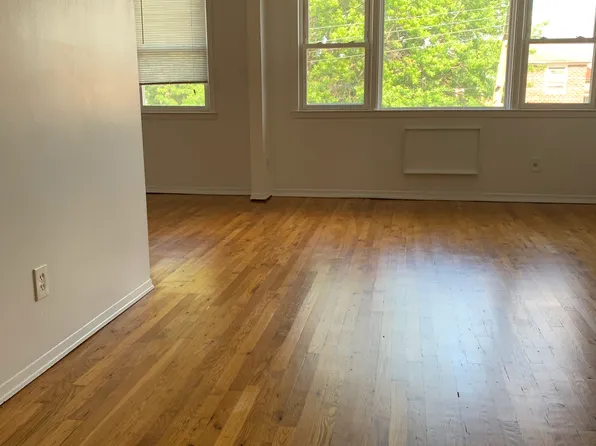 4230 164th St Floor 3, Flushing, NY 11358