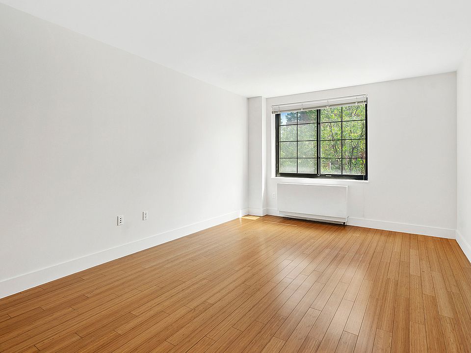 1st image of 414 Hicks St APT 215