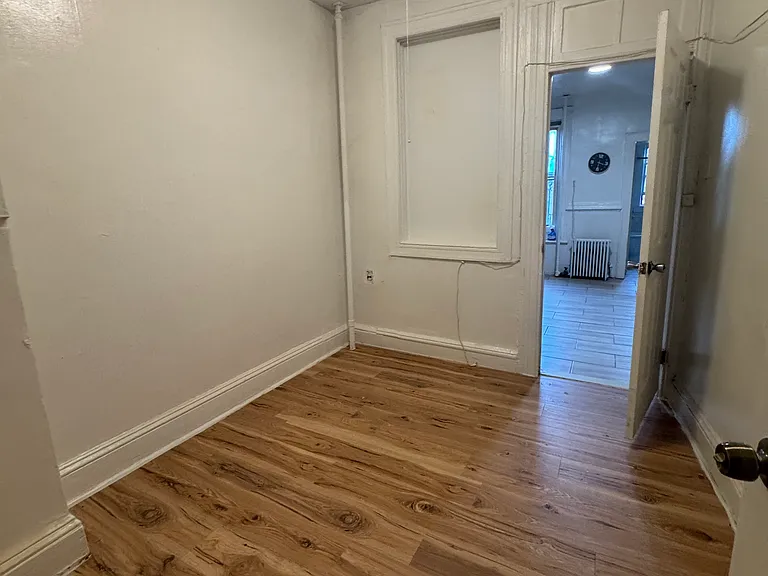 88 Jordan Ave #6 — Photo 7