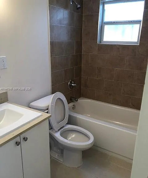 1327 SW 3rd St #3 — Photo 6