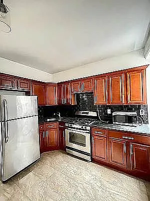 Building Photo - 1746 Flatbush Ave #2
