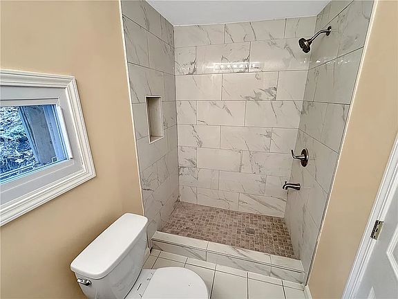 4th image of 145 Liberty St #3