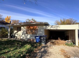505 4th Avenue E, Assiniboia, SK S0H 0B0