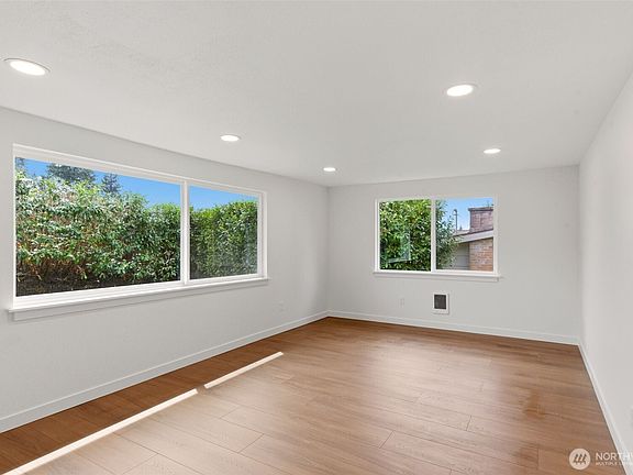 2nd image of 4737 SE Foss Road