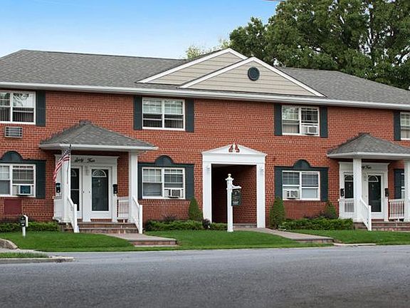 3rd image of 64 Gibson Blvd #130f311f5
