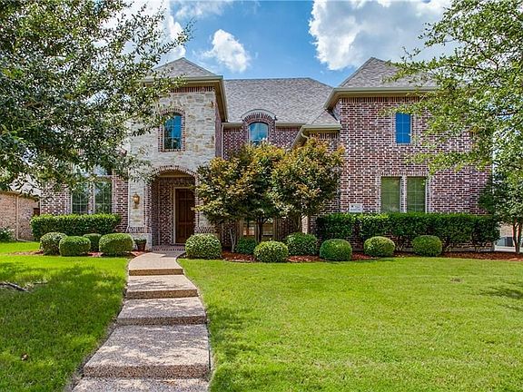 3rd image of 725 Meadowlark Dr