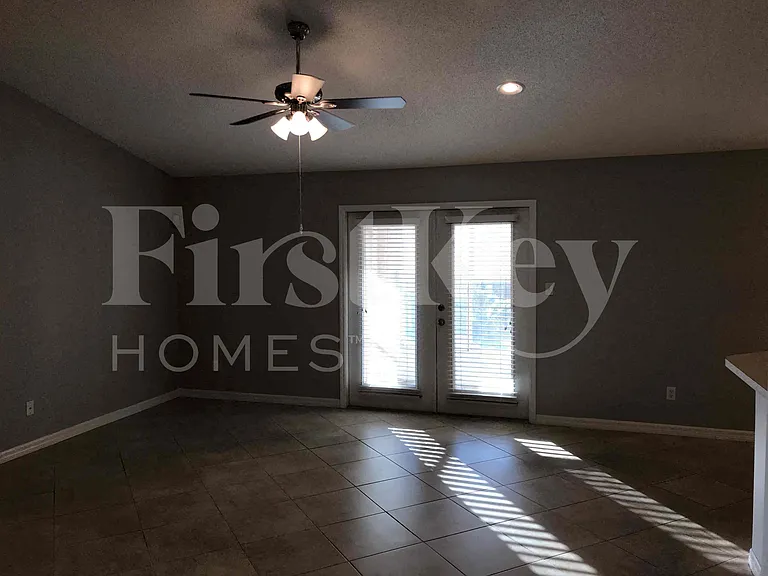 1550 Golfside Village Blvd — Photo 6