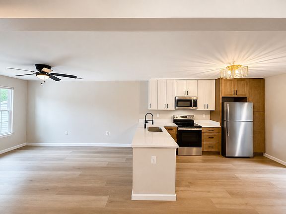 4th image of 10494 Canter Way #10496