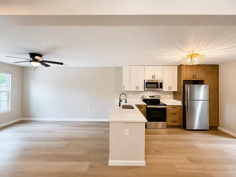 10494 Canter Way #10496 — Photo 3