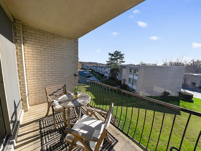 Brinkley House Apartments — Photo 7