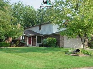 2226 S Cumberland Rd, Rochester, MI 48307