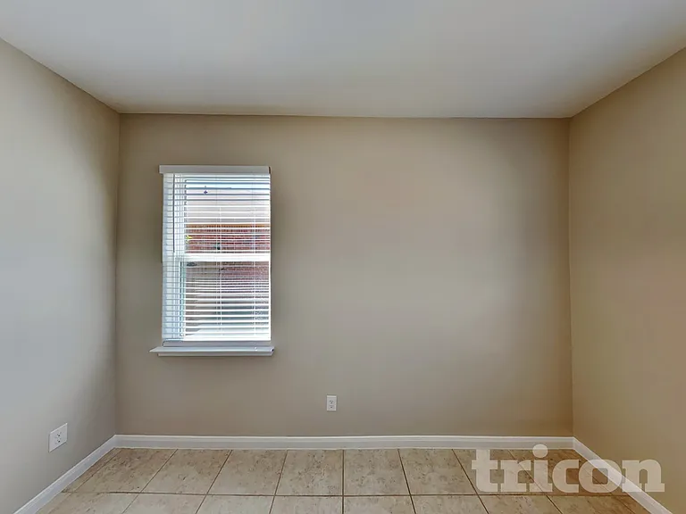 131 Mount Vernon Ln — Photo 5