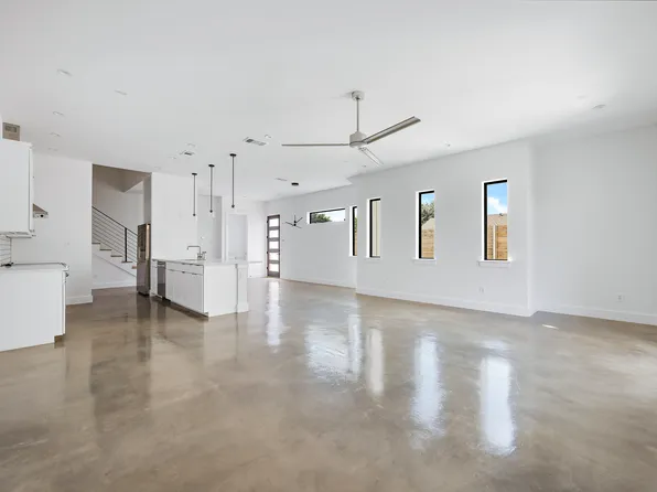 800 S Glasgow Dr, Dallas, TX 75223