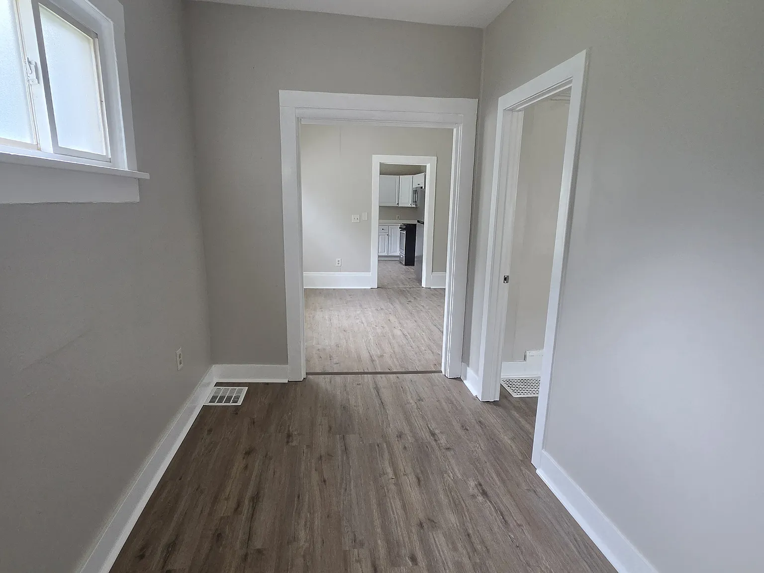 2 bed, 900 sqft, $1,145 — Photo 4