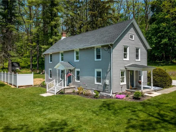 77 N Quaker Hill Road, Pawling, NY 12564
