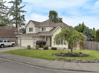 2395 NE Estate Dr, Hillsboro, OR