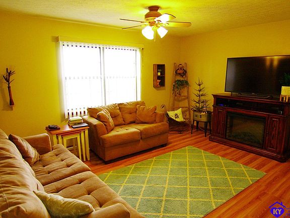4th image of 110 Paula Ct