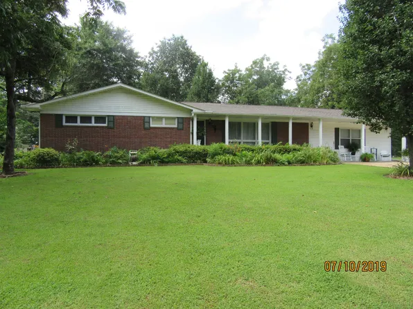 739 Ashland Rd, Ripley, MS 38663