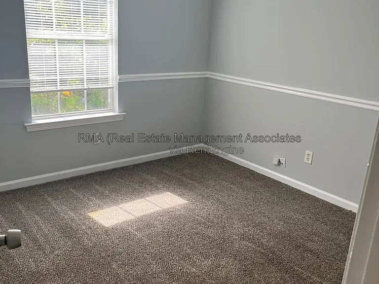 109 Tuscany Ln — Photo 5