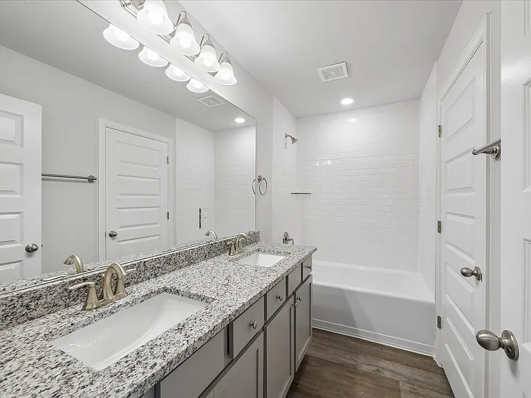 10 Greenbriar Loop — Photo 14