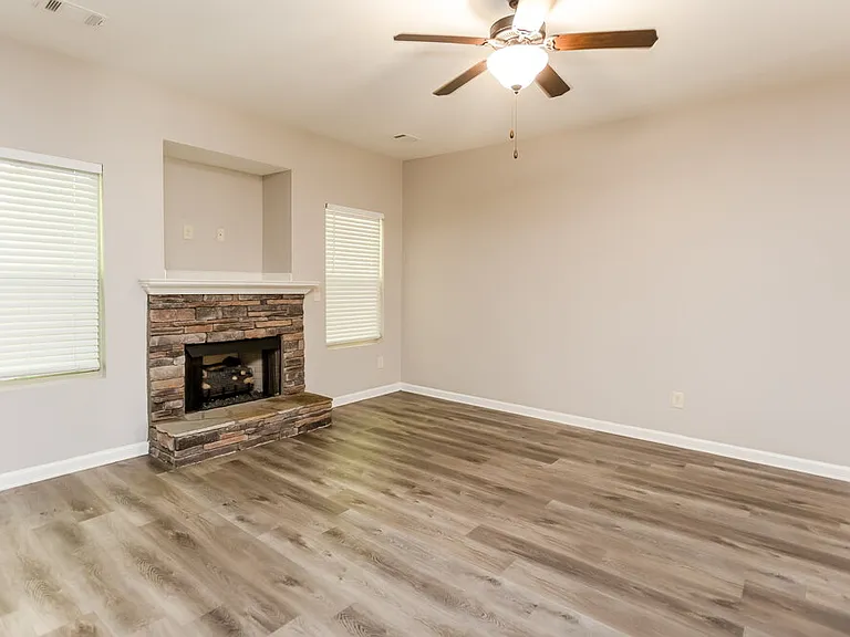 137 Bethany Manor Dr — Photo 5