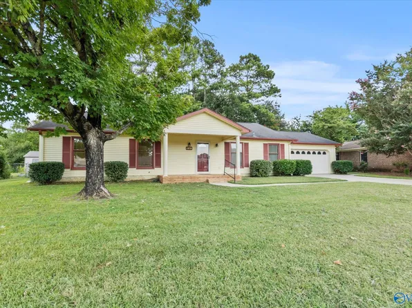 8459 Hogan Dr SE, Huntsville, AL 35802