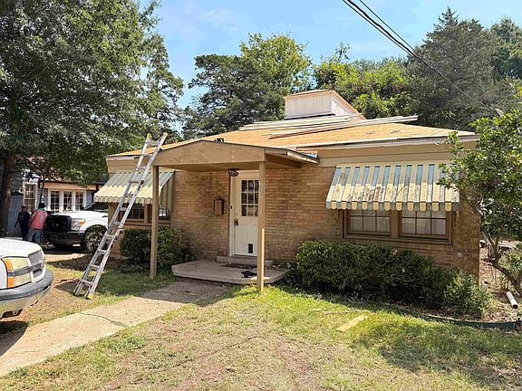 3rd image of 509 S Main St