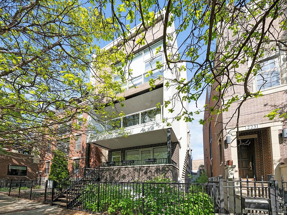 1st image of 2235 N Oakley Ave #2