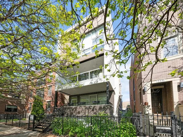 2235 N Oakley Ave #2, Chicago, IL 60647