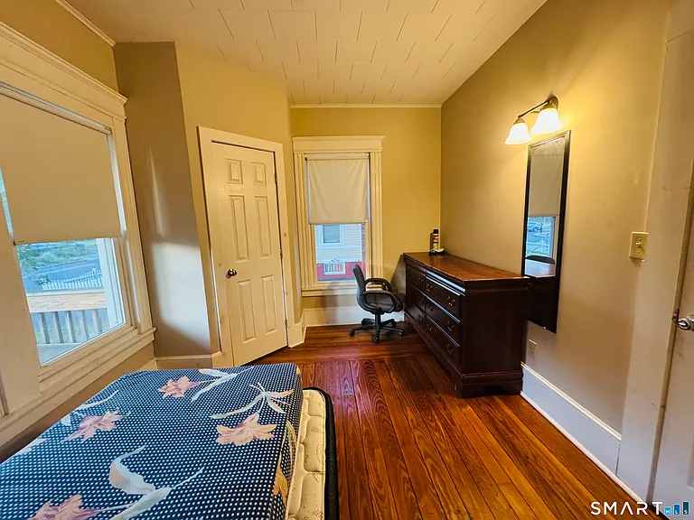 72 Main St #1 — Photo 8
