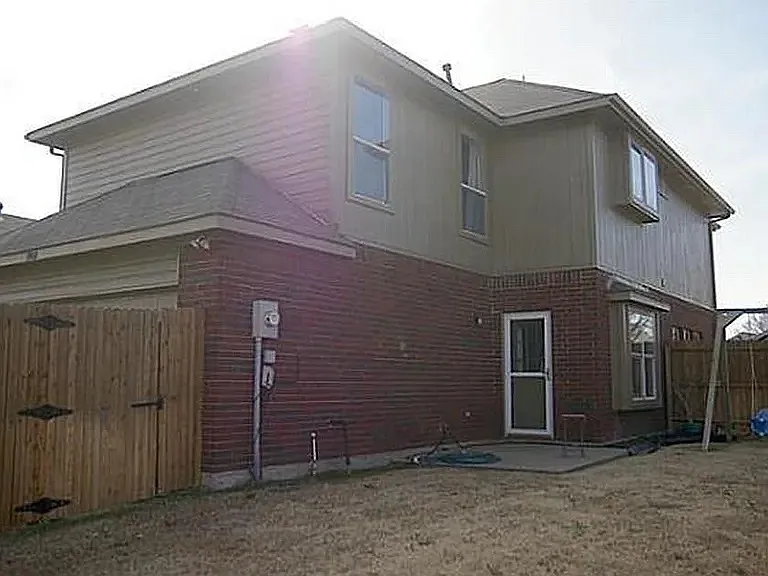 7900 Squire Ln — Photo 4