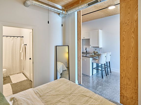 5th image of 304 5th St #11456694