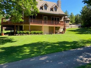 11 Cross Fox Ct, Camdenton, MO 65020