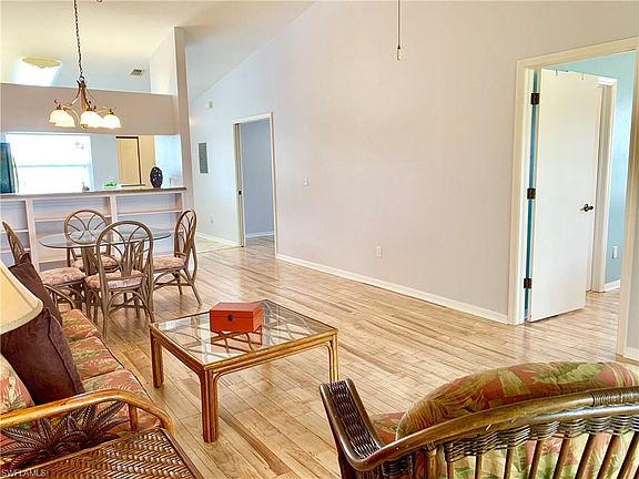 5th image of 14451 Lakewood Trace Ct APT 201