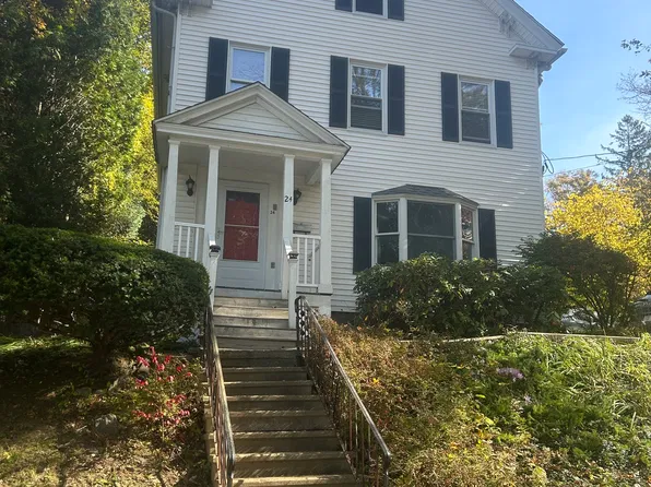 24 Highland St, Spencer, MA 01562