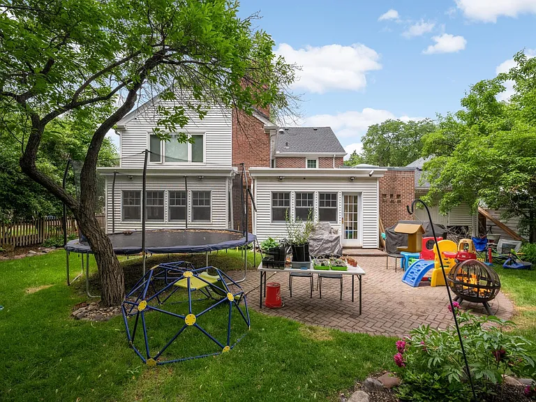 2837 Glenhurst Ave — Photo 7