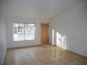 5th image of 3645 N 69th Ave Unit 75