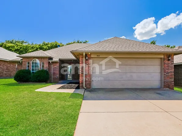 945 Ethan Ln, Yukon, OK 73099
